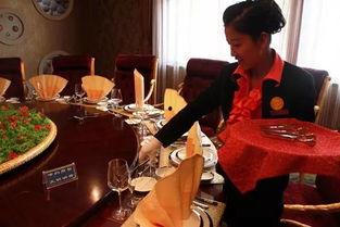 深圳服务员爆料新闻最新,惊人真相曝光!